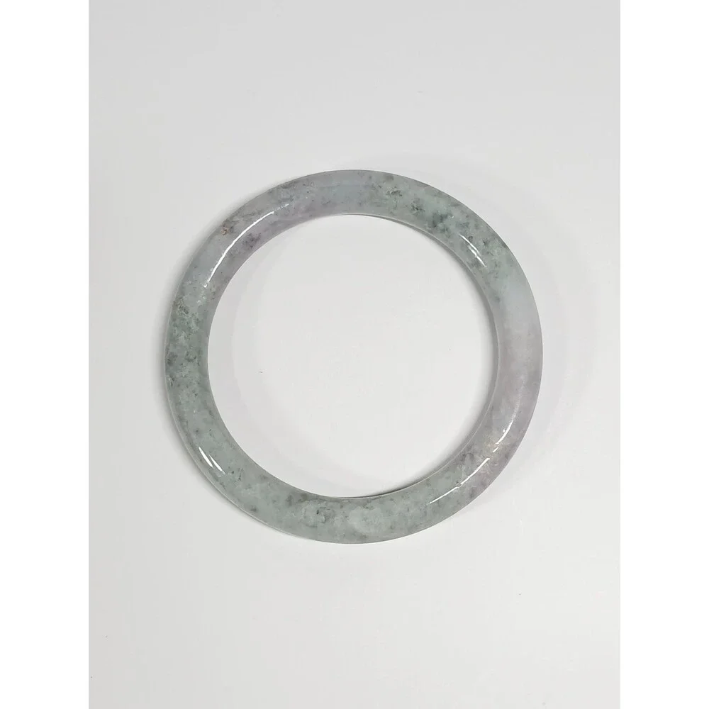 Unbranded solid natural